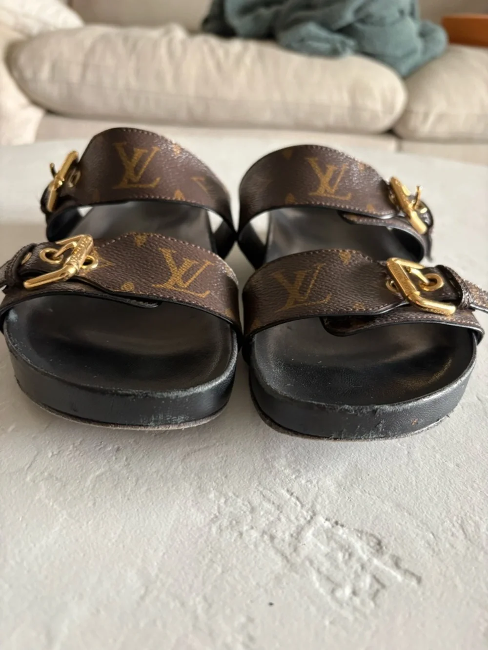 Authentic! Louis Vuitton Brown Monogram Bom Dia Leather Sandals - Picture 4 of 6